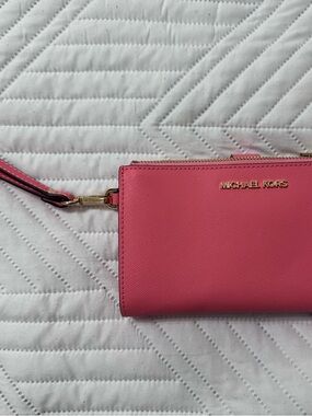 Michael Kors Hot Pink Saffiano Wristlet Clutch